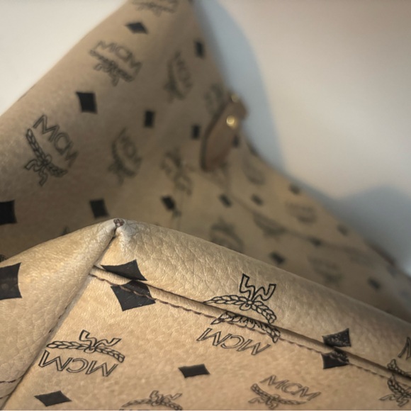 MCM Tote Bag - Picture 8 of 16